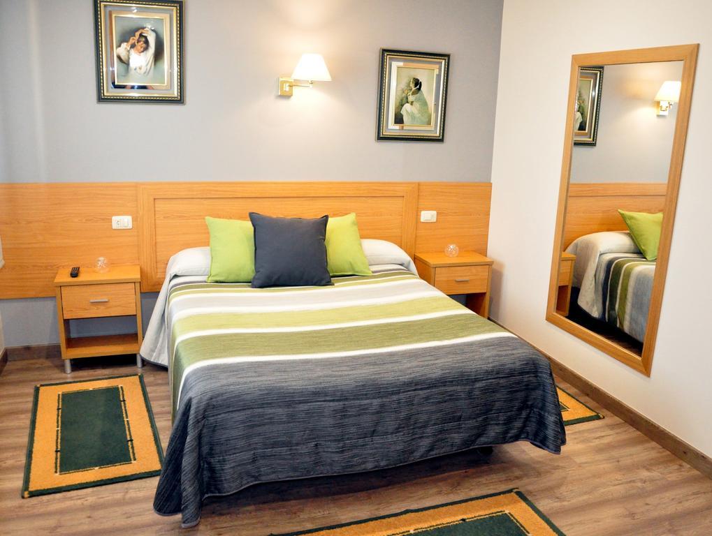 Hostal Paz Gondomar Luaran gambar